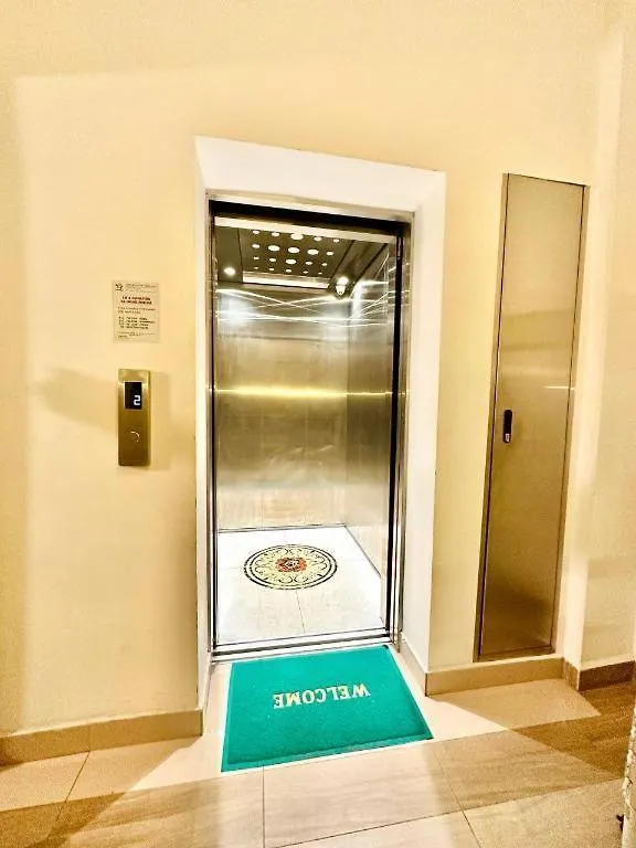 Well Hotel By Uha Τζόχορ Μπάχρου